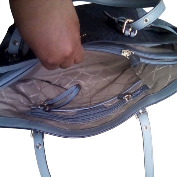 Michael Kors Color Block Blue Signature Logo Tote Handbag - Picture 7 of 7